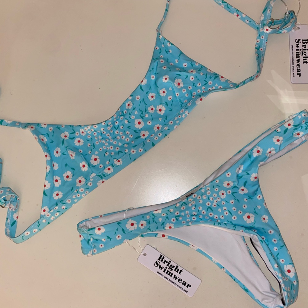 Bright Cove bikini set